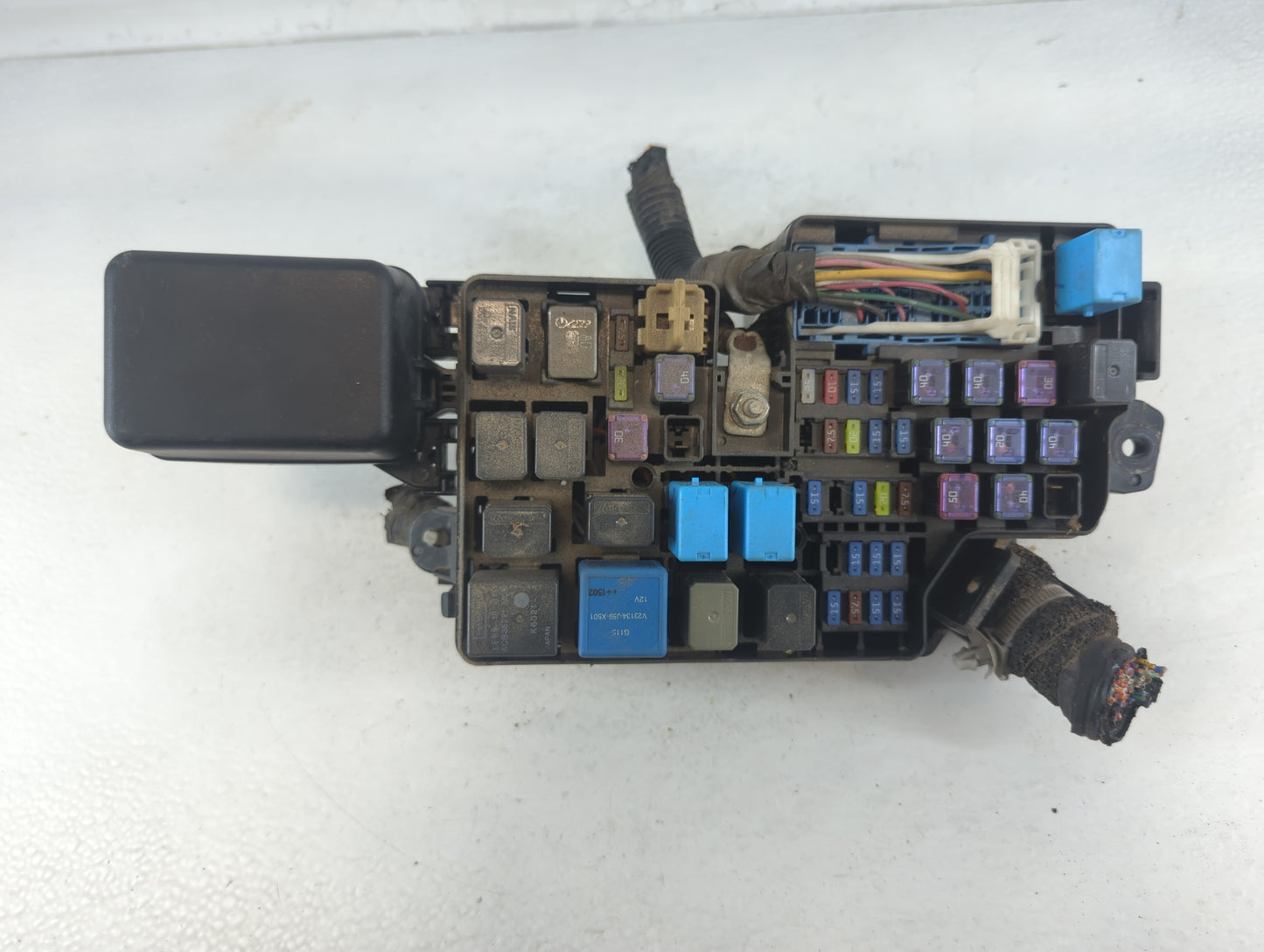 2013 Mazda 3 Fusebox Fuse Box Panel Relay Module P/N:BFD2 66761 Fits OEM Used Auto Parts - Oemusedautoparts1.com