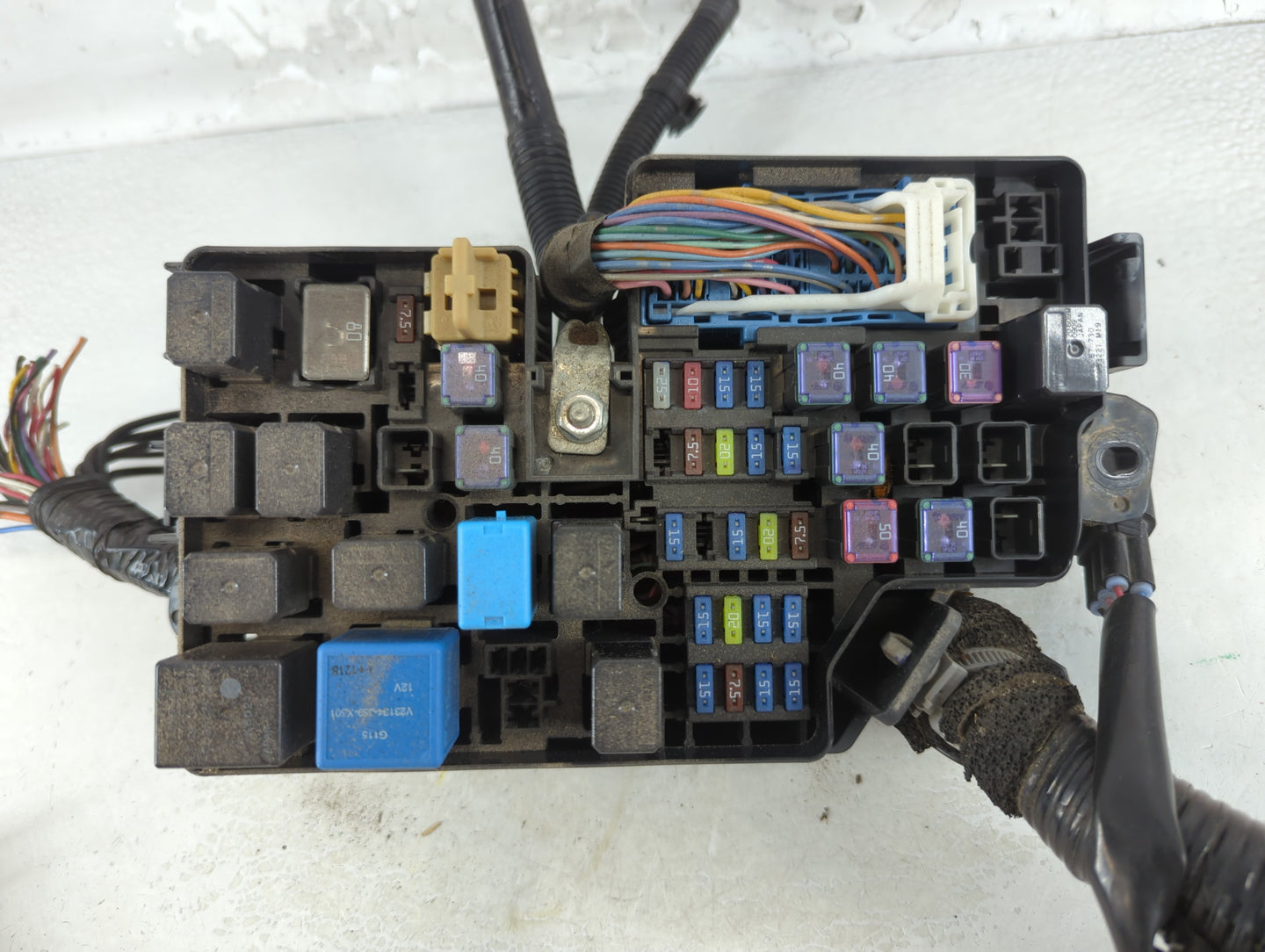 2013 Mazda 3 Fusebox Fuse Box Panel Relay Module P/N:BBM6-66761 Fits OEM Used Auto Parts - Oemusedautoparts1.com