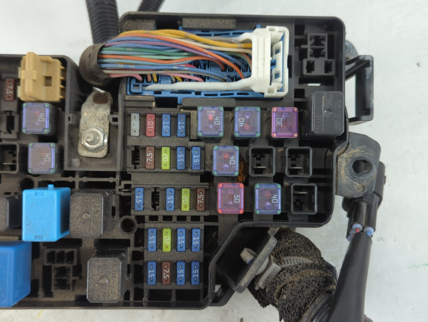 2013 Mazda 3 Fusebox Fuse Box Panel Relay Module P/N:BBM6-66761 Fits OEM Used Auto Parts - Oemusedautoparts1.com