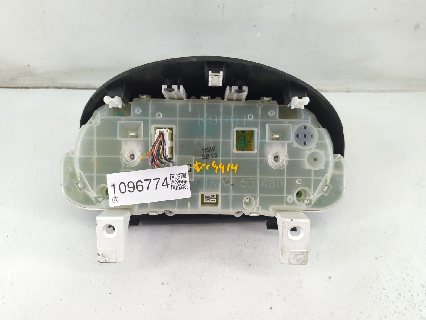 2012-2013 Mazda 3 Instrument Cluster Speedometer Gauges P/N:13B08B Fits Fits 2012 2013 OEM Used Auto Parts - Oemusedautopart