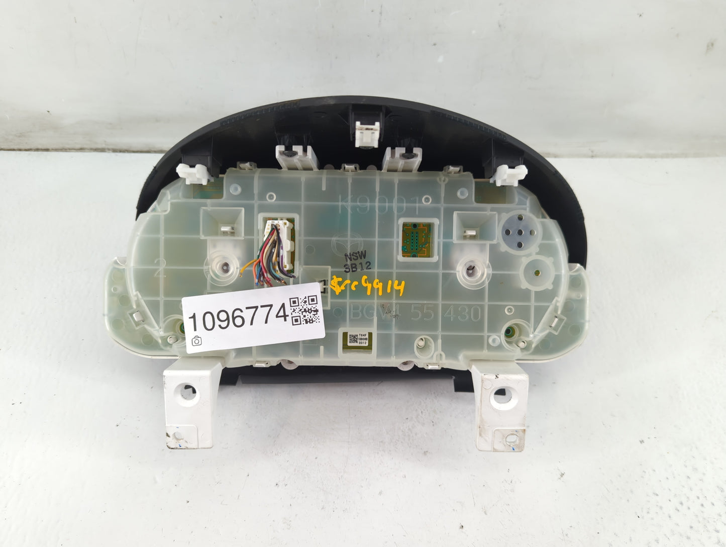2012-2013 Mazda 3 Instrument Cluster Speedometer Gauges P/N:13B08B Fits Fits 2012 2013 OEM Used Auto Parts - Oemusedautopart