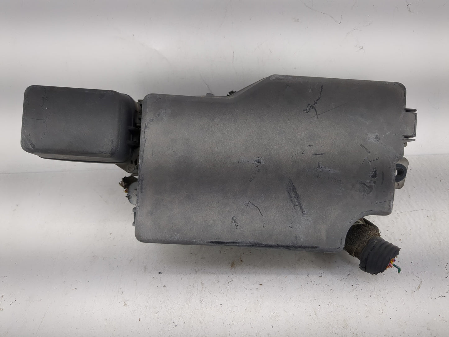 2013 Mazda 3 Fusebox Fuse Box Panel Relay Module Fits OEM Used Auto Parts - Oemusedautoparts1.com