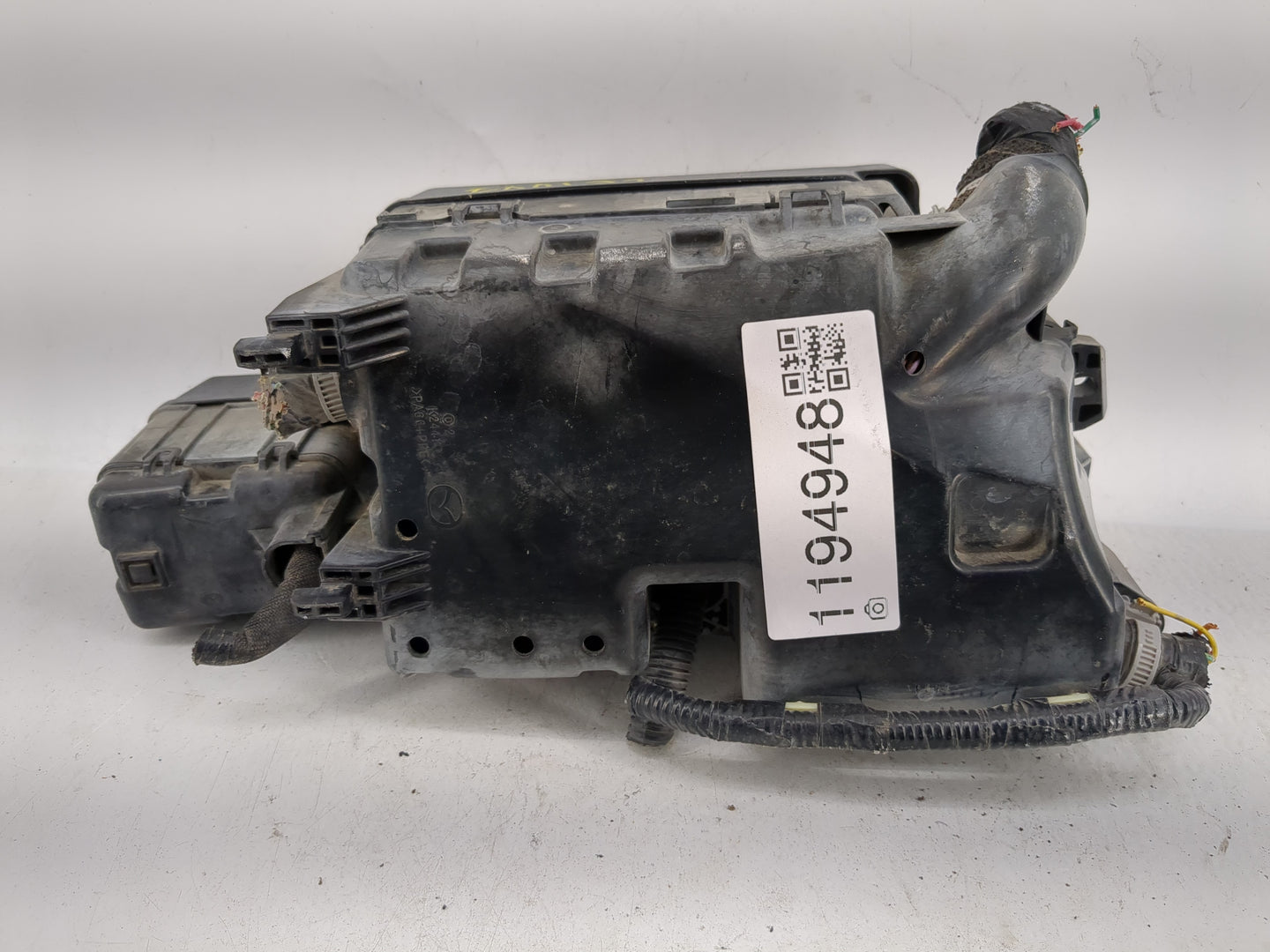 2013 Mazda 3 Fusebox Fuse Box Panel Relay Module Fits OEM Used Auto Parts - Oemusedautoparts1.com