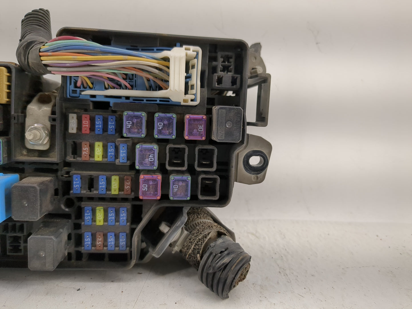 2013 Mazda 3 Fusebox Fuse Box Panel Relay Module Fits OEM Used Auto Parts - Oemusedautoparts1.com