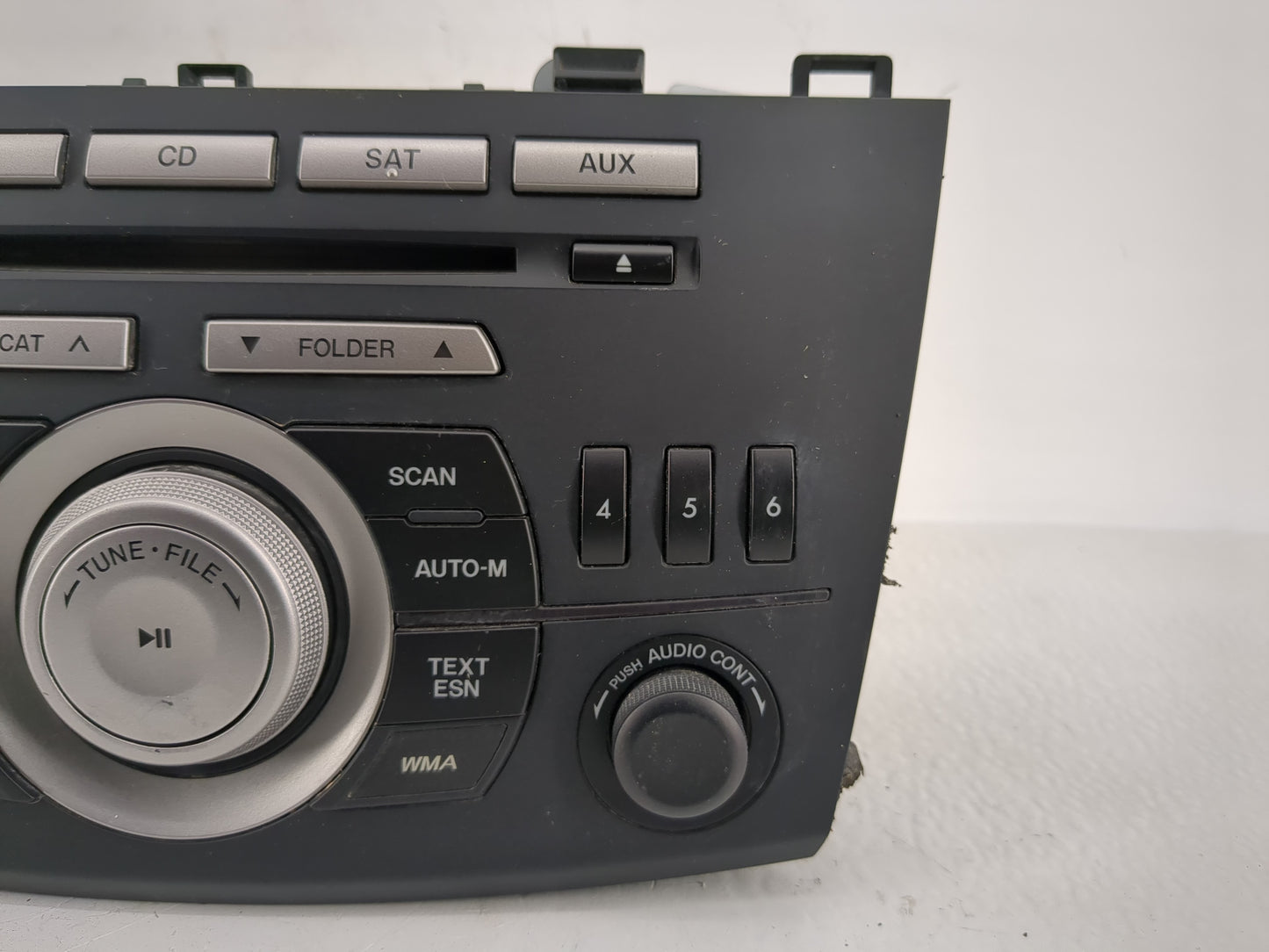 2011 Mazda 3 Radio AM FM Cd Player Receiver Replacement P/N:BBM5 66 AR0 Fits OEM Used Auto Parts - Oemusedautoparts1.com