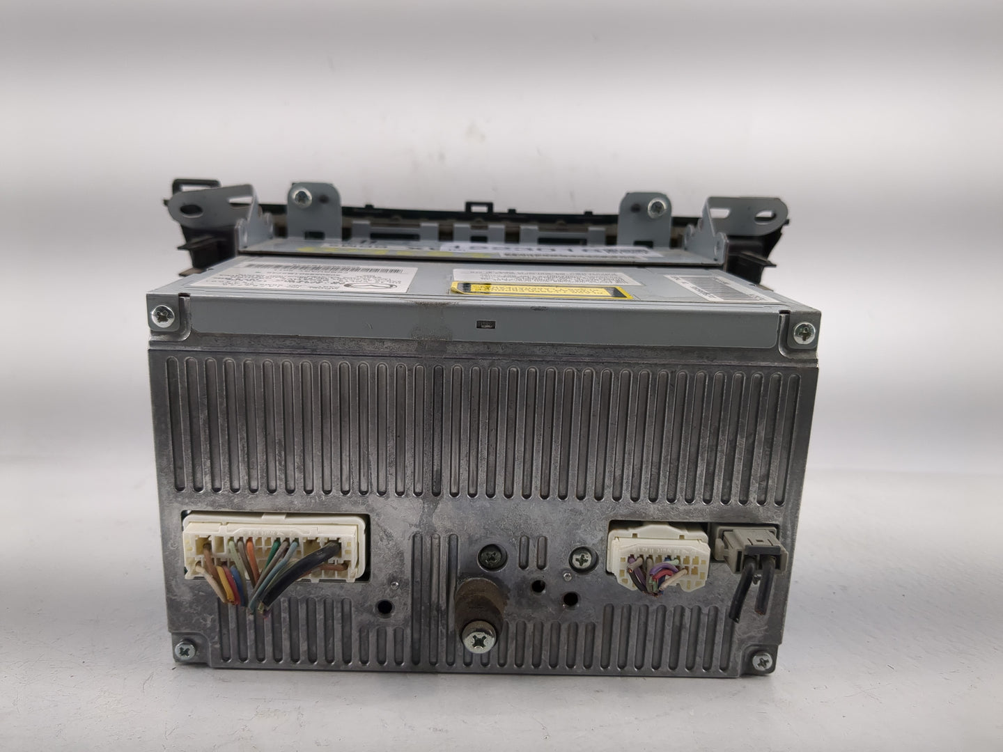 2011 Mazda 3 Radio AM FM Cd Player Receiver Replacement P/N:BBM5 66 AR0 Fits OEM Used Auto Parts - Oemusedautoparts1.com