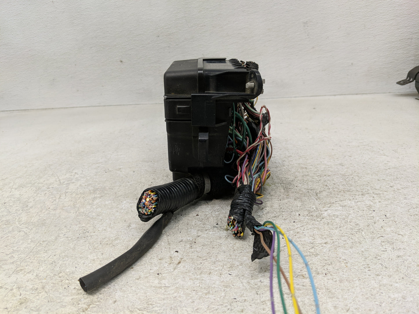 2013 Mazda 3 Fusebox Fuse Box Panel Relay Module P/N:BFD2-66761 Fits OEM Used Auto Parts - Oemusedautoparts1.com