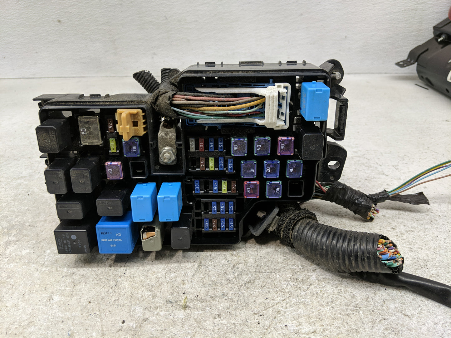 2013 Mazda 3 Fusebox Fuse Box Panel Relay Module P/N:BFD2-66761 Fits OEM Used Auto Parts - Oemusedautoparts1.com