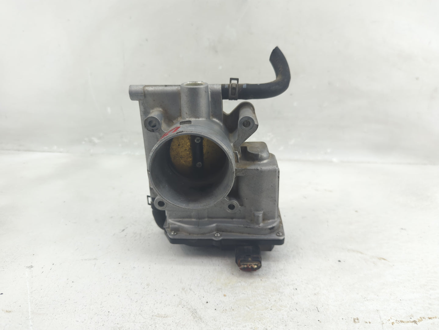 2006-2013 Mazda 3 Throttle Body P/N:L3R4 13 640 Fits Fits 2006 2007 2008 2009 2010 2011 2012 2013 OEM Used Auto Parts - Oemu