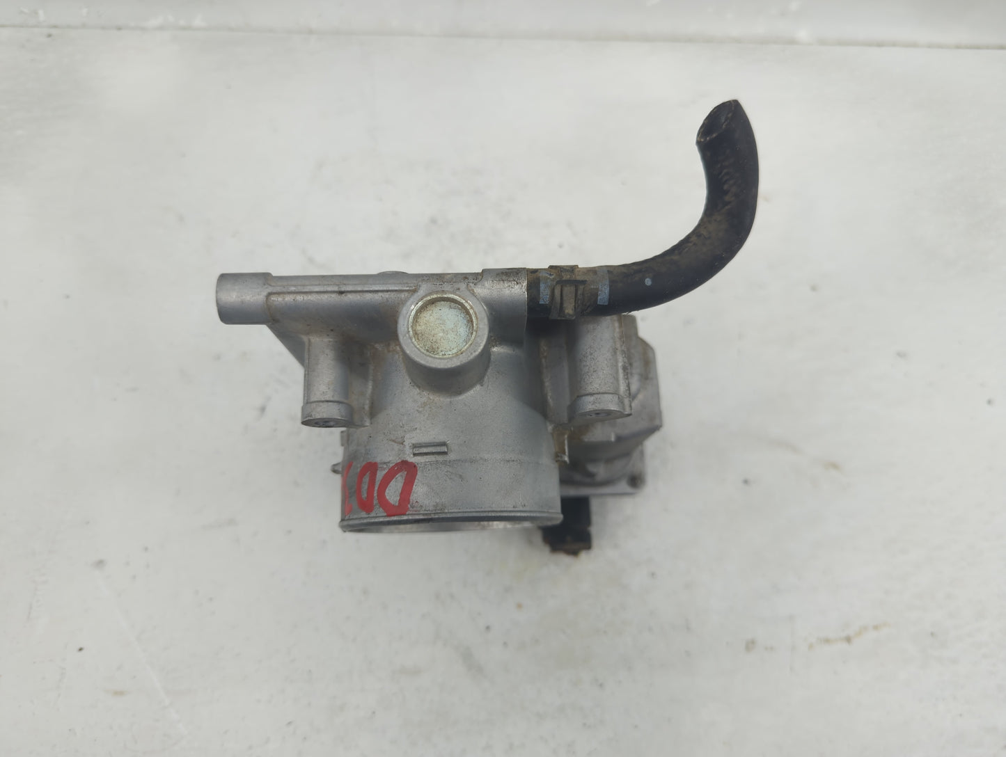 2006-2013 Mazda 3 Throttle Body P/N:L3R4 13 640 Fits Fits 2006 2007 2008 2009 2010 2011 2012 2013 OEM Used Auto Parts - Oemu