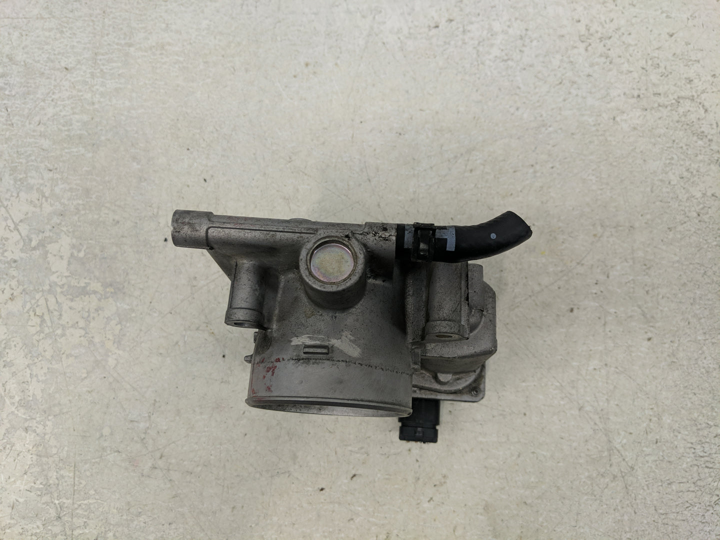 2006-2013 Mazda 3 Throttle Body P/N:L3RA 13 640 Fits Fits 2006 2007 2008 2009 2010 2011 2012 2013 OEM Used Auto Parts - Oemu