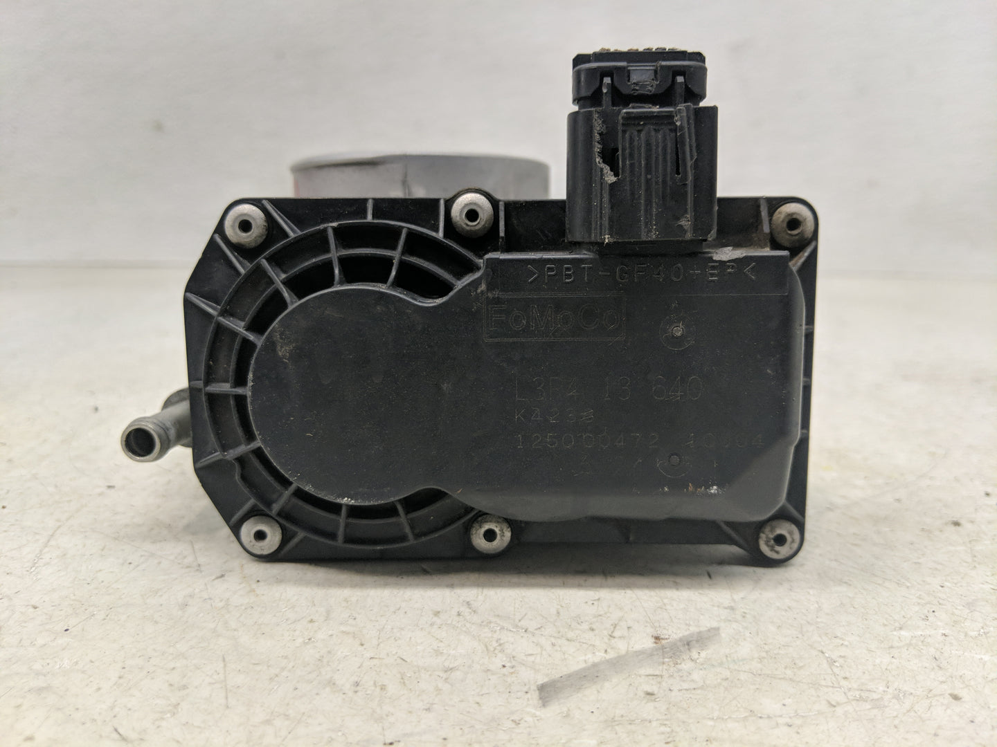 2006-2013 Mazda 3 Throttle Body P/N:L3RA 13 640 Fits Fits 2006 2007 2008 2009 2010 2011 2012 2013 OEM Used Auto Parts - Oemu