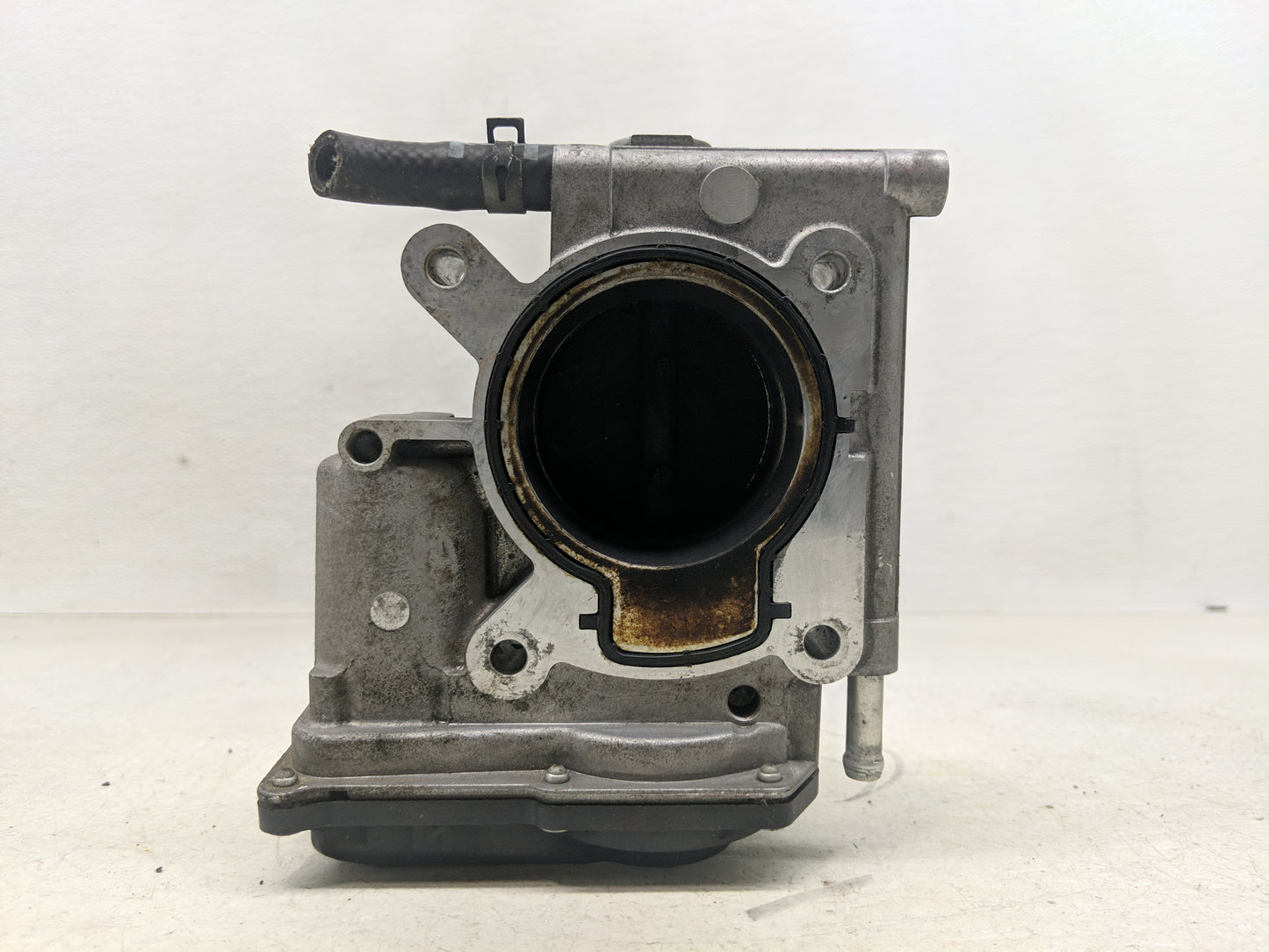 2006-2013 Mazda 3 Throttle Body P/N:L3RA 13 640 Fits Fits 2006 2007 2008 2009 2010 2011 2012 2013 OEM Used Auto Parts - Oemu