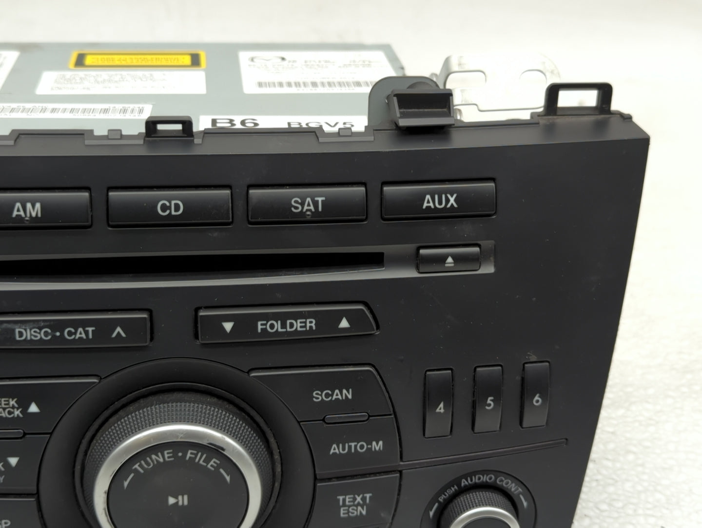 2012-2013 Mazda 3 Radio AM FM Cd Player Receiver Replacement P/N:BGV4 66 AR0 Fits Fits 2012 2013 OEM Used Auto Parts - Oemus