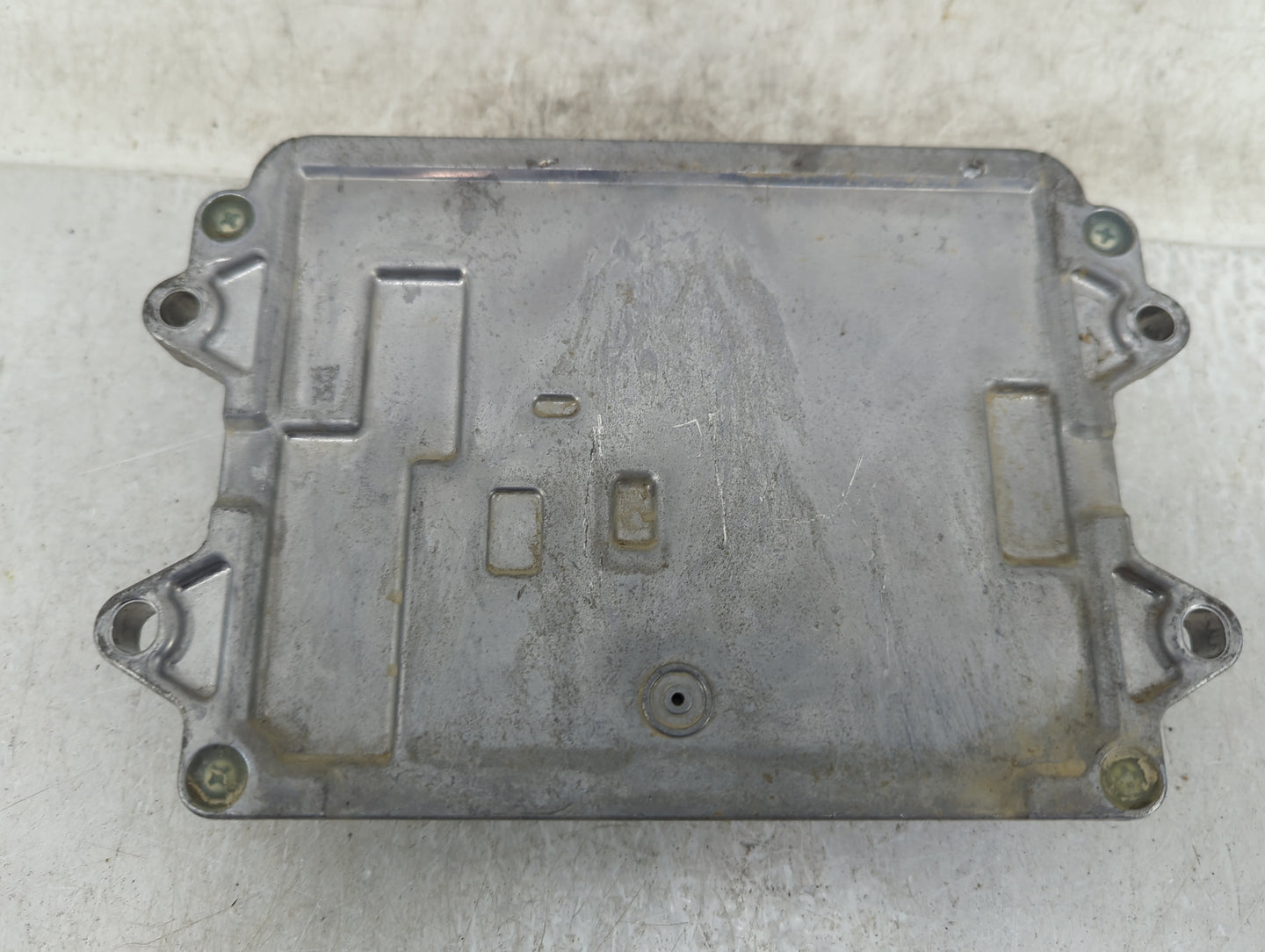 2012-2013 Mazda 3 PCM Engine Control Computer ECU ECM PCU OEM P/N:PE2K 18 881K Fits Fits 2012 2013 OEM Used Auto Parts - Oem
