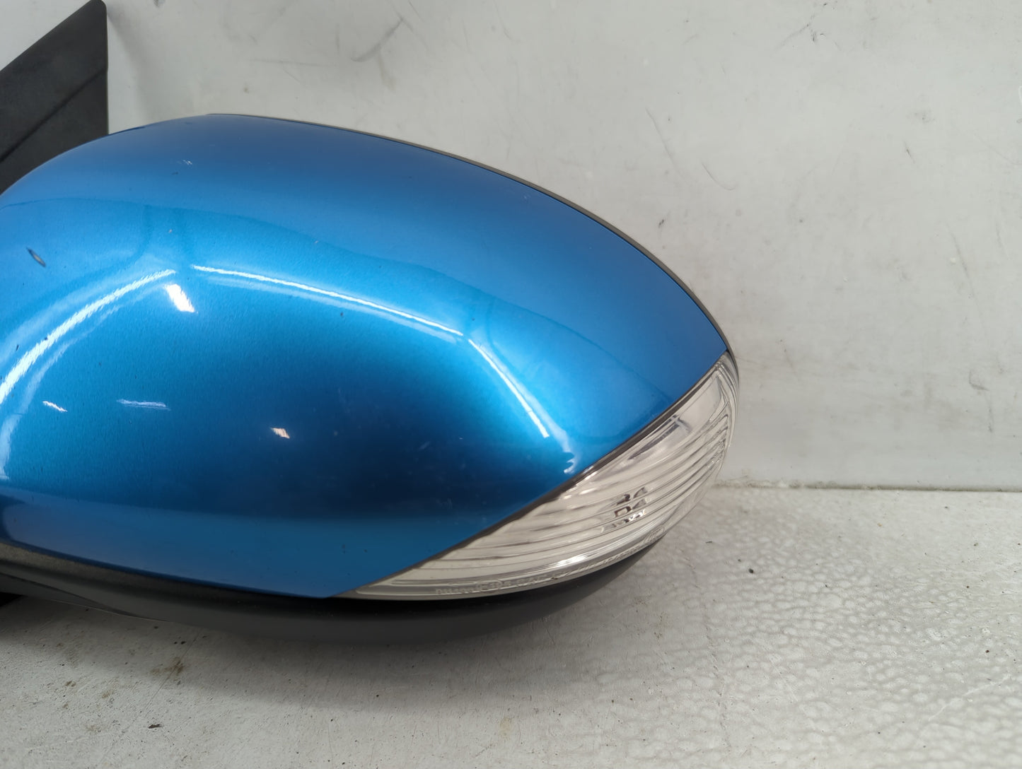 2010-2013 Mazda 3 Driver Side View Mirror - Left Door Mirror OEM Used - Oemusedautoparts1.com