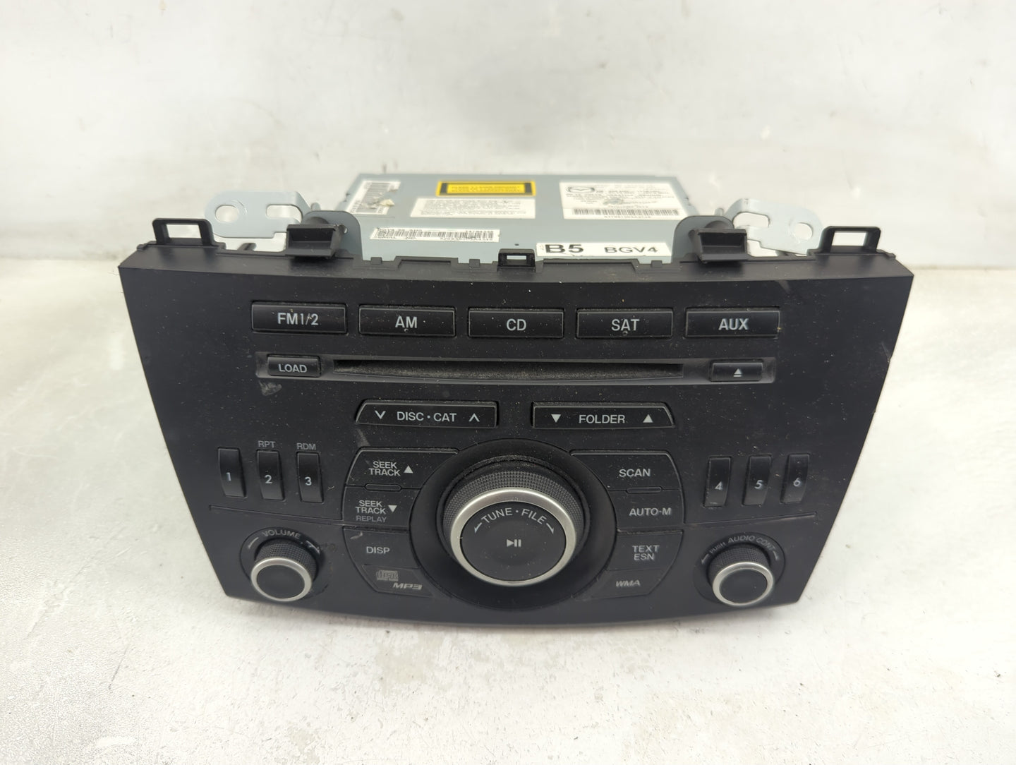 2012-2013 Mazda 3 Radio AM FM Cd Player Receiver Replacement P/N:BBM5 66 AR0 Fits Fits 2012 2013 OEM Used Auto Parts - Oemus