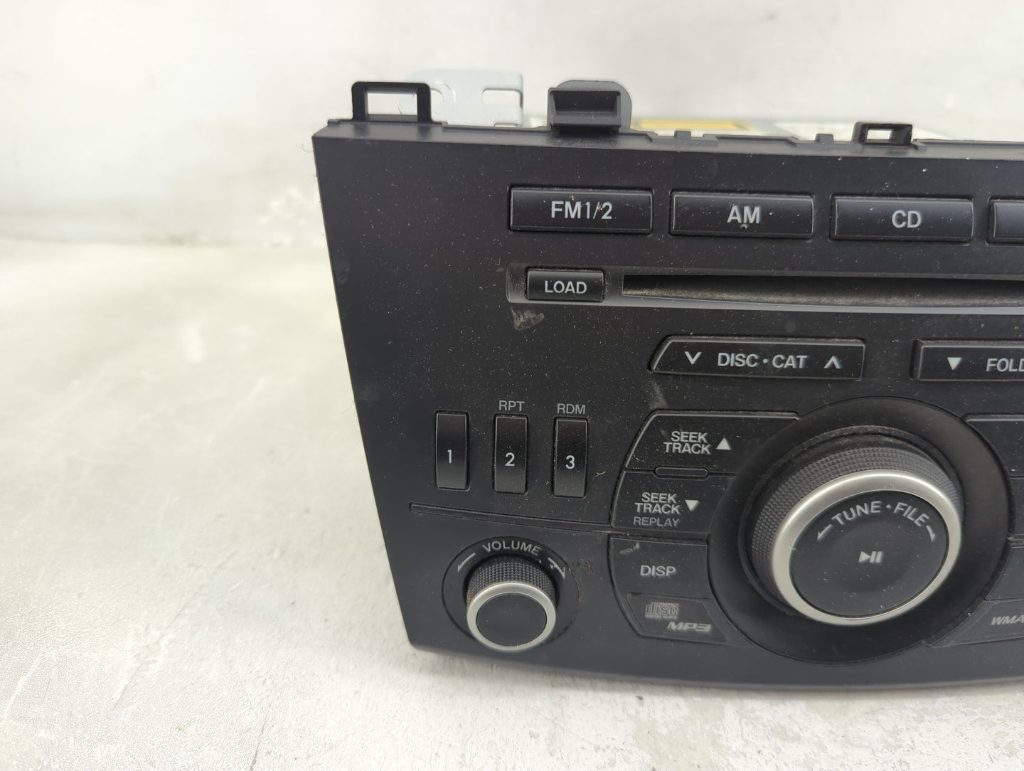 2012-2013 Mazda 3 Radio AM FM Cd Player Receiver Replacement P/N:BBM5 66 AR0 Fits Fits 2012 2013 OEM Used Auto Parts - Oemus