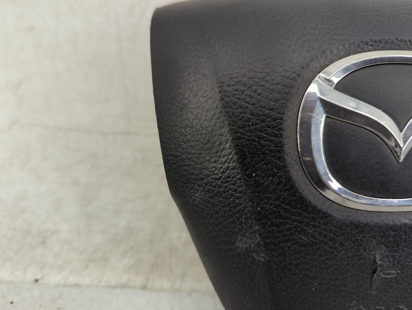 2010-2013 Mazda 3 Air Bag Driver Left Steering Wheel Mounted P/N:VTT31AH4ATD BBM5 Fits Fits 2010 2011 2012 2013 OEM Used Aut