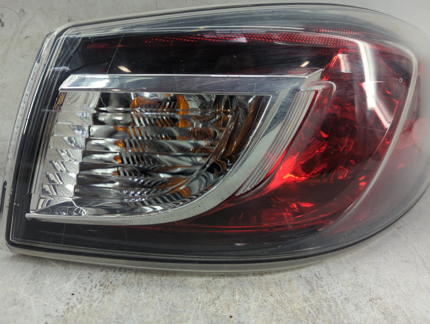2010-2013 Mazda 3 Tail Light Assembly Passenger Right OEM P/N:K2442 BBM4 51 150 Fits Fits 2010 2011 2012 2013 OEM Used Auto 