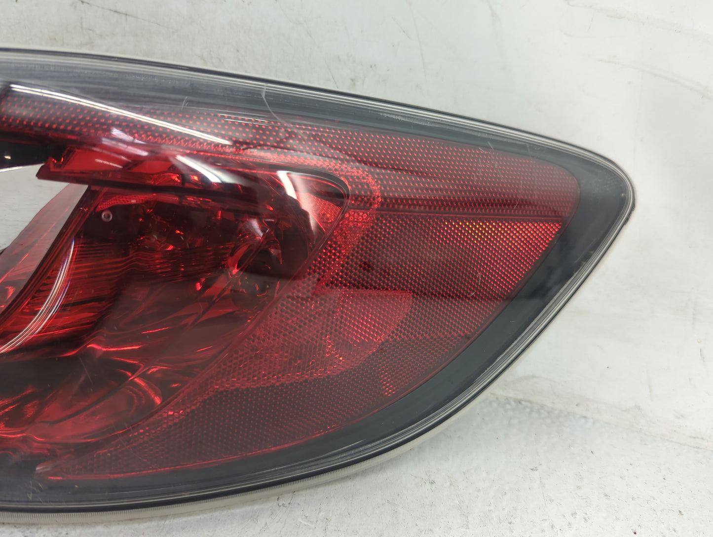 2010-2013 Mazda 3 Tail Light Assembly Passenger Right OEM P/N:K2442 BBM4 51 150 Fits Fits 2010 2011 2012 2013 OEM Used Auto 