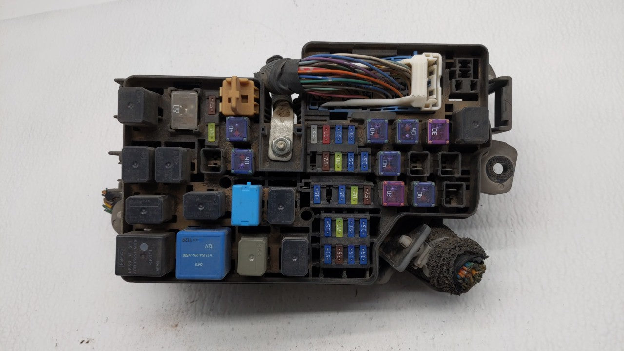 2013 Mazda 3 Fusebox Fuse Box Panel Relay Module P/N:BBM6-66761 BFD2-66761 Fits OEM Used Auto Parts - Oemusedautoparts1.com