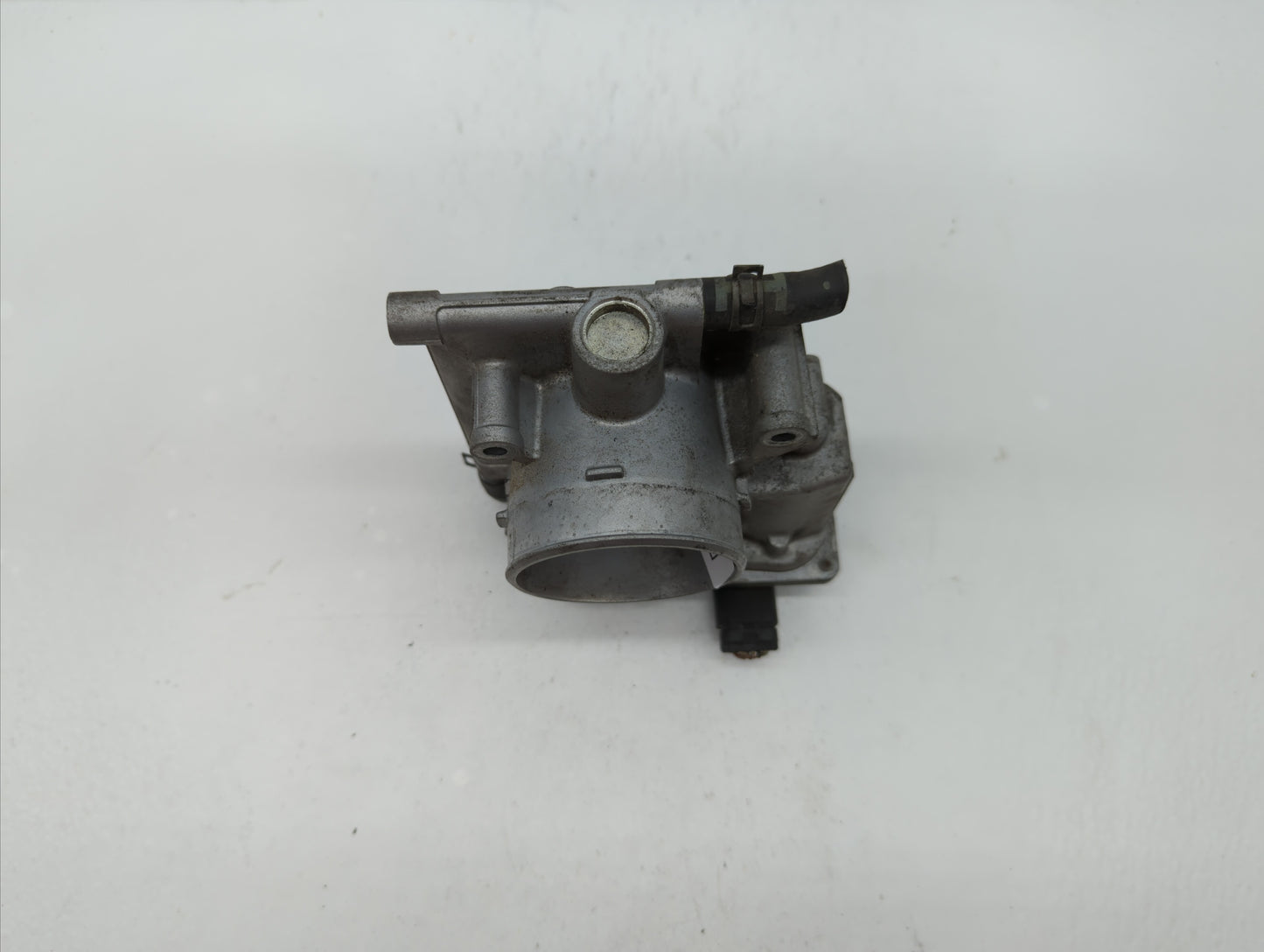 2006-2013 Mazda 3 Throttle Body P/N:L3R4 13 640 L3G2 13 640 A, P53N 13 640 Fits Fits 2006 2007 2008 2009 2010 2011 2012 2013