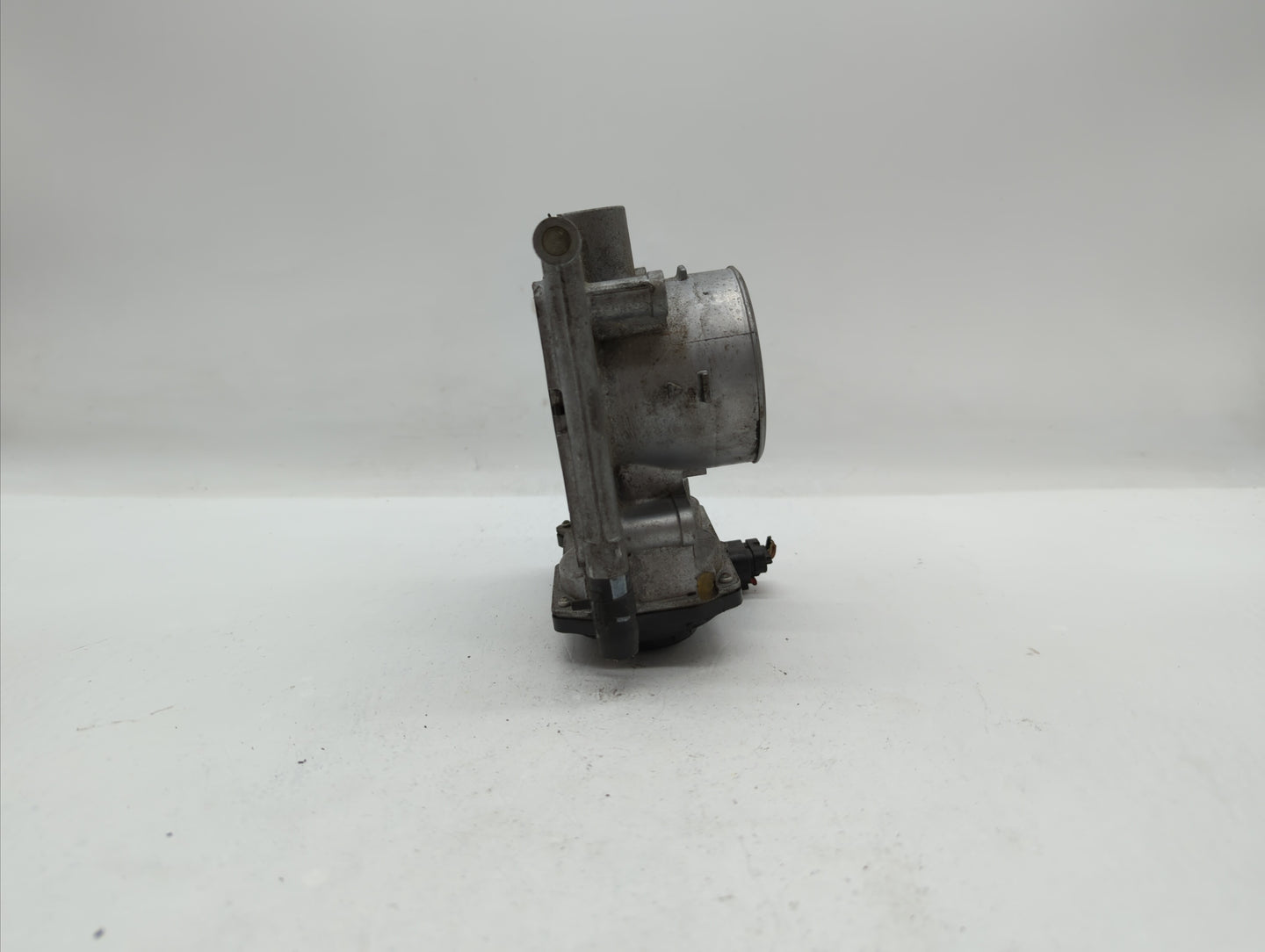 2006-2013 Mazda 3 Throttle Body P/N:L3R4 13 640 L3G2 13 640 A, P53N 13 640 Fits Fits 2006 2007 2008 2009 2010 2011 2012 2013