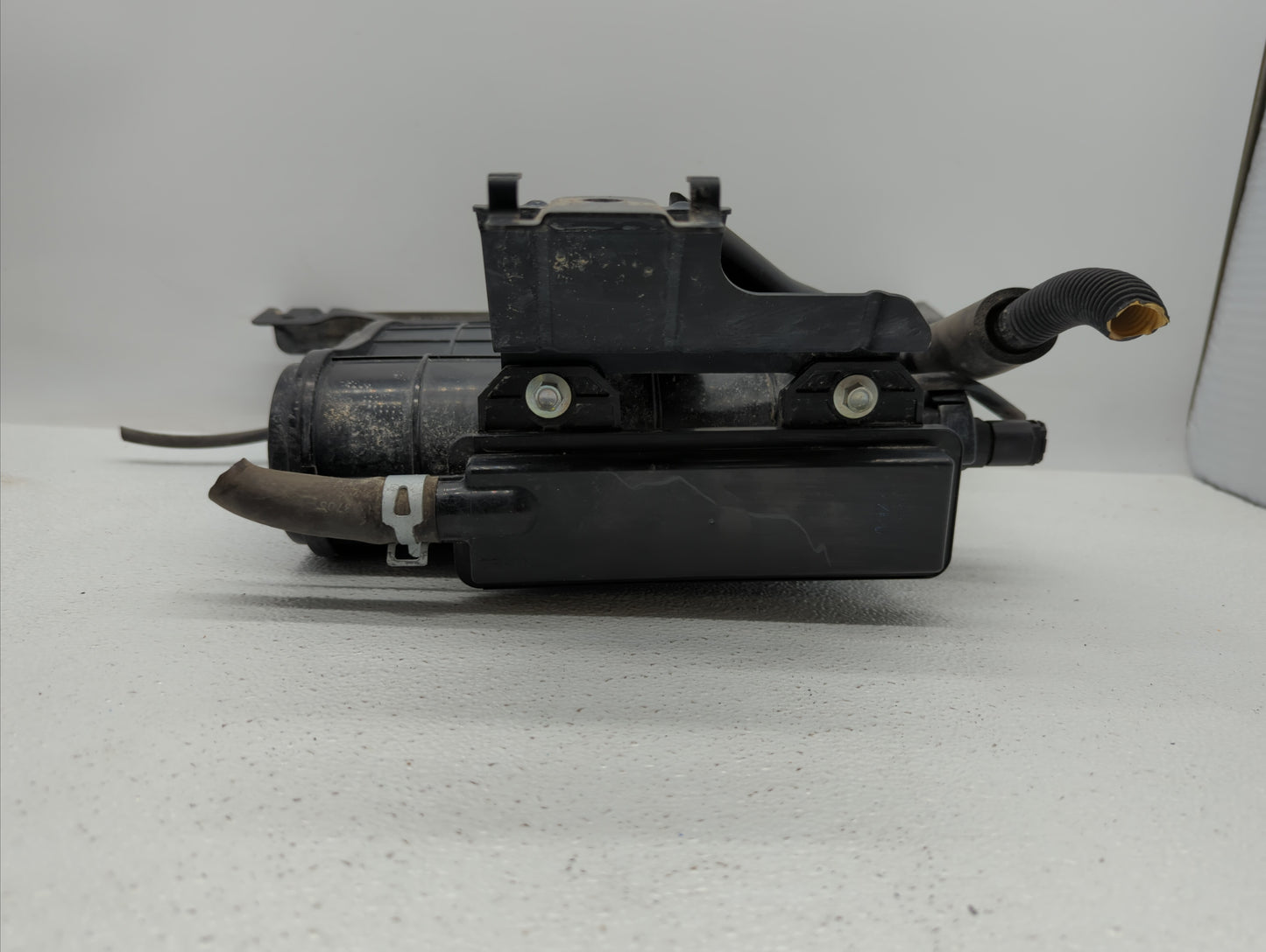 2013 Mazda 3 Fuel Vapor Charcoal Canister - Oemusedautoparts1.com