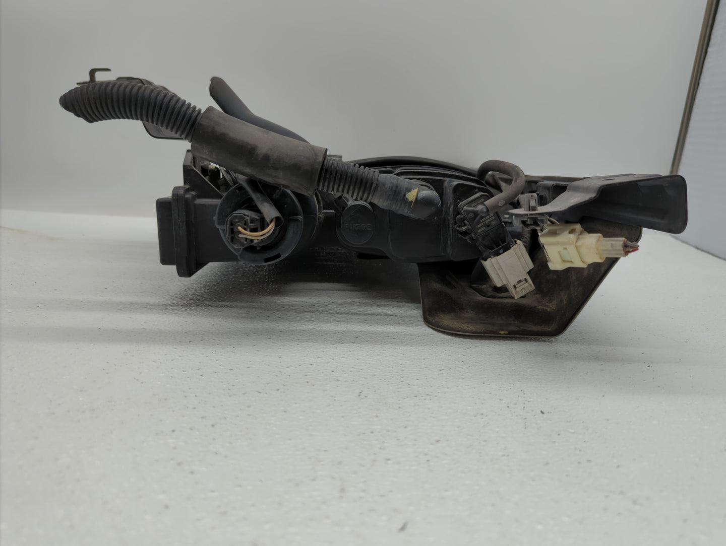 2013 Mazda 3 Fuel Vapor Charcoal Canister - Oemusedautoparts1.com