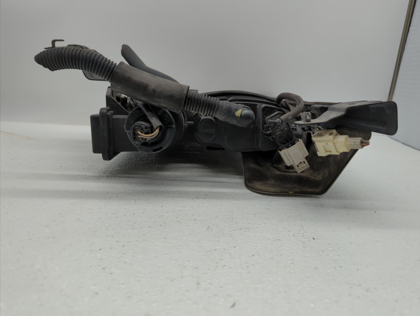 2013 Mazda 3 Fuel Vapor Charcoal Canister - Oemusedautoparts1.com