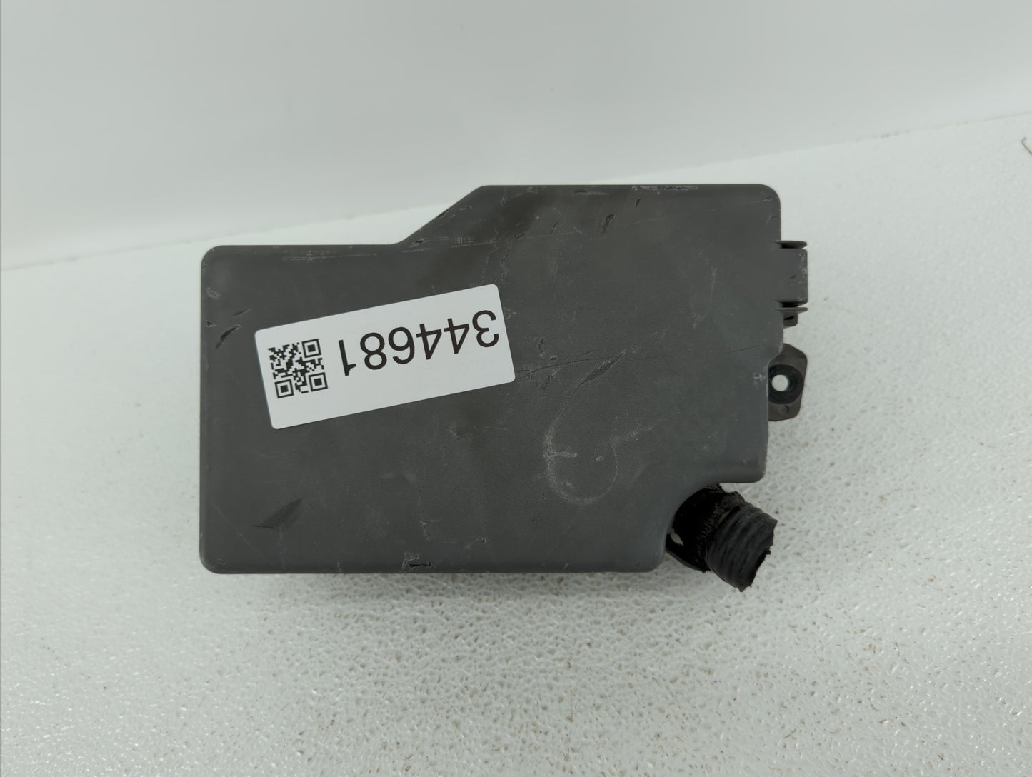 2013 Mazda 3 Fusebox Fuse Box Panel Relay Module P/N:BBM6-66761 BFD2-66761 Fits OEM Used Auto Parts - Oemusedautoparts1.com