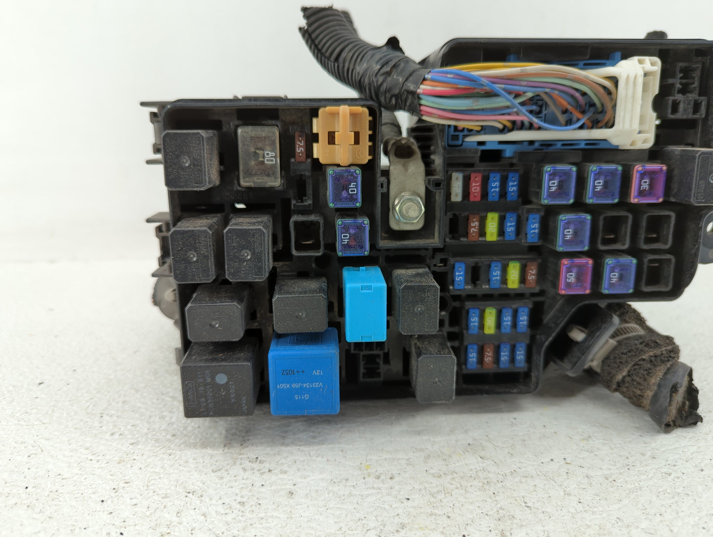 2013 Mazda 3 Fusebox Fuse Box Panel Relay Module P/N:BBM6-66761 BFD2-66761 Fits OEM Used Auto Parts - Oemusedautoparts1.com