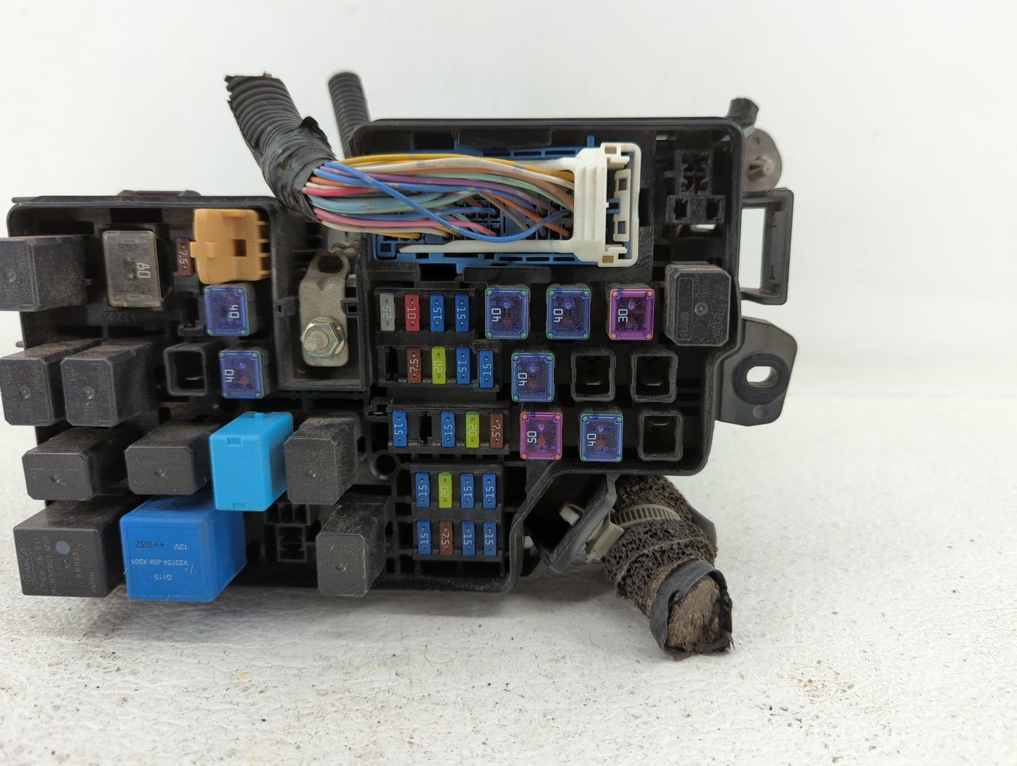 2013 Mazda 3 Fusebox Fuse Box Panel Relay Module P/N:BBM6-66761 BFD2-66761 Fits OEM Used Auto Parts - Oemusedautoparts1.com