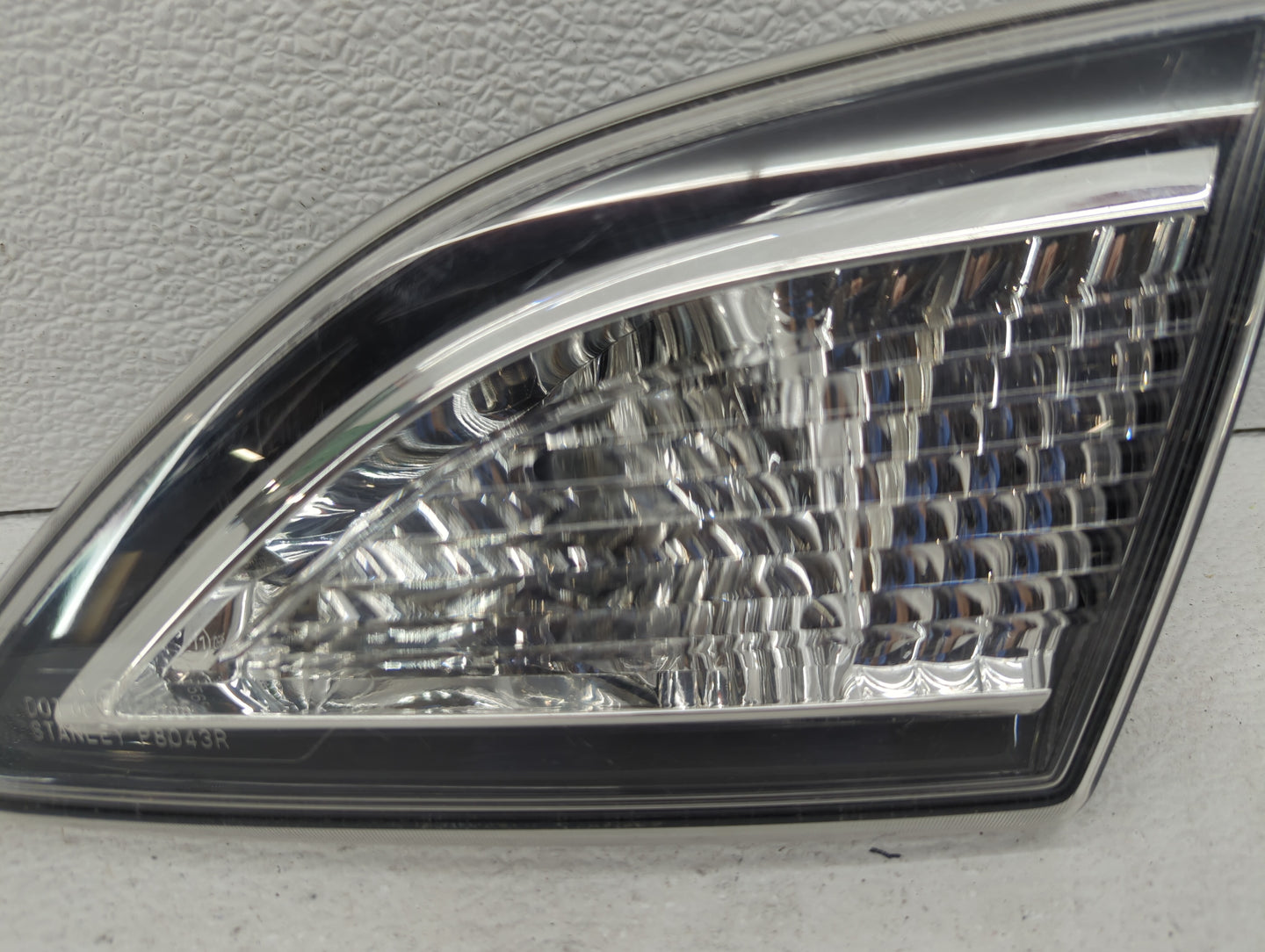 2010-2013 Mazda 3 Tail Light Assembly Passenger Right OEM P/N:P8043 BBM4 51 3F0 Fits Fits 2010 2011 2012 2013 OEM Used Auto 