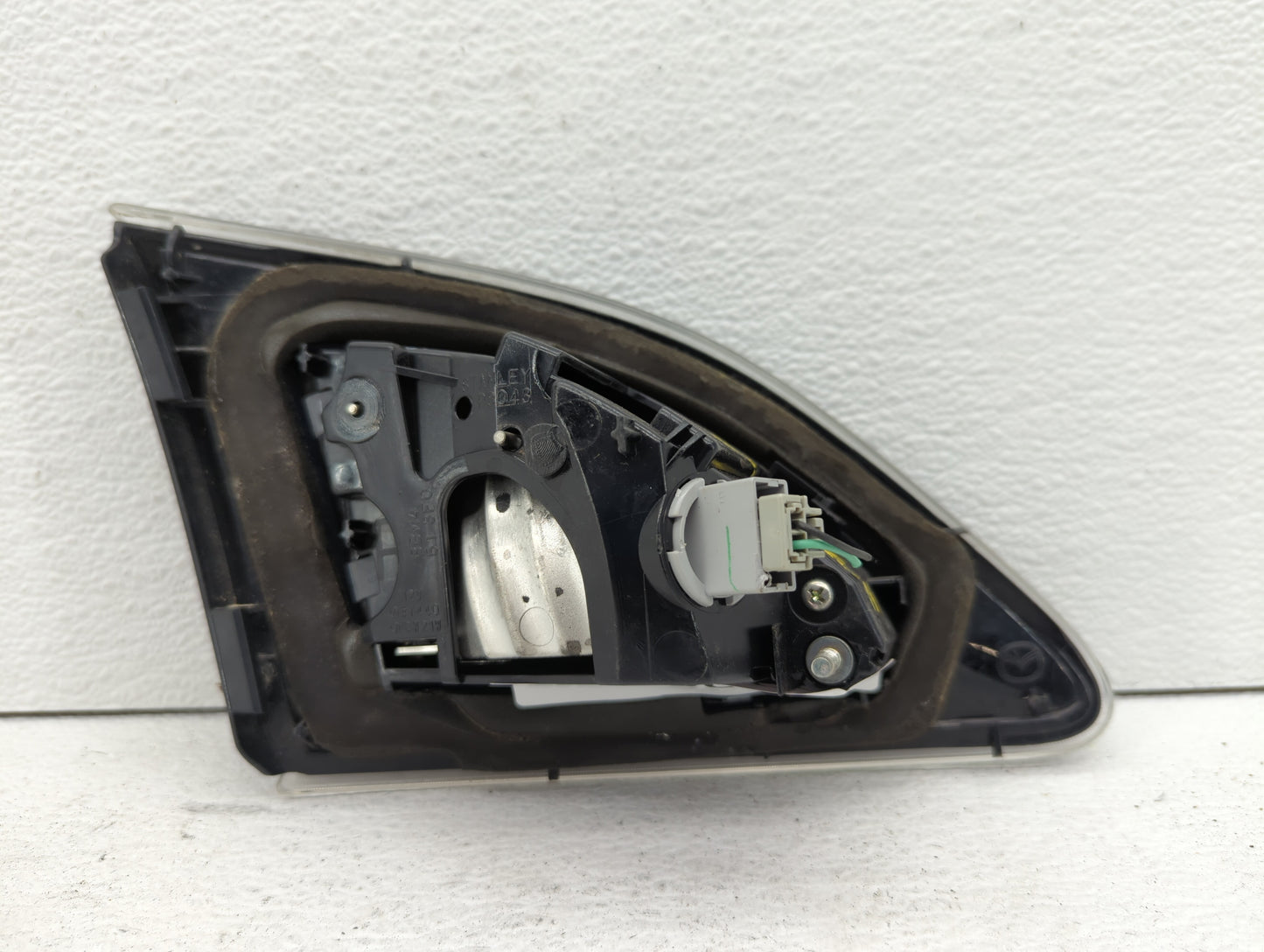 2010-2013 Mazda 3 Tail Light Assembly Passenger Right OEM P/N:P8043 BBM4 51 3F0 Fits Fits 2010 2011 2012 2013 OEM Used Auto 