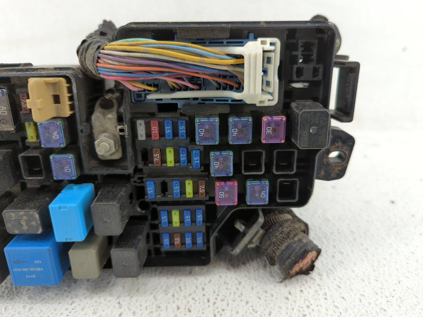 2013 Mazda 3 Fusebox Fuse Box Panel Relay Module P/N:BBM6-66761 Fits OEM Used Auto Parts - Oemusedautoparts1.com