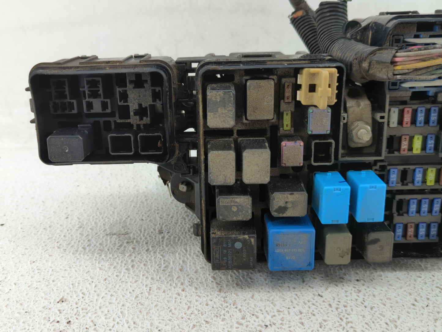 2013 Mazda 3 Fusebox Fuse Box Panel Relay Module P/N:K2441 Fits OEM Used Auto Parts - Oemusedautoparts1.com
