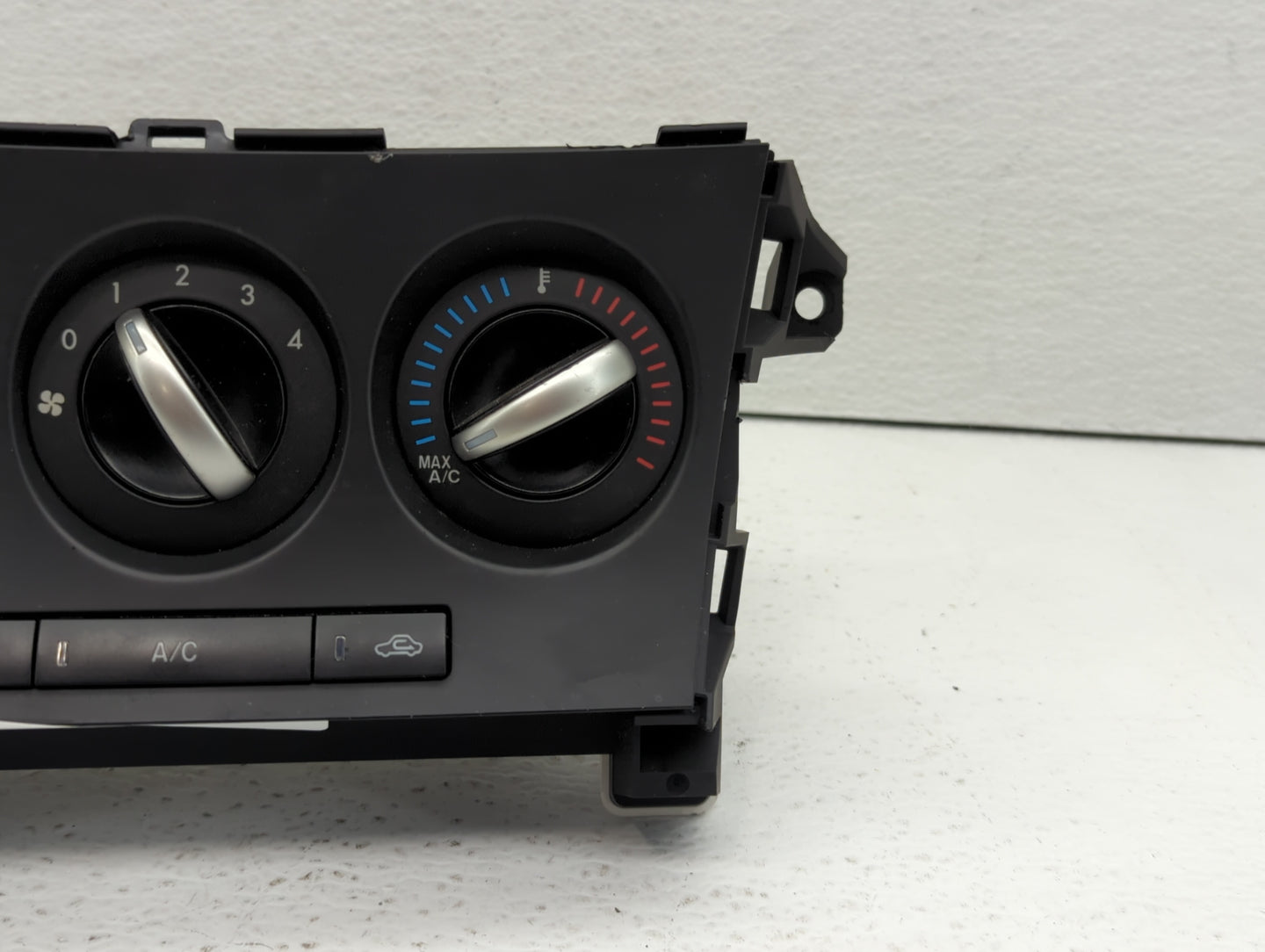 2012-2013 Mazda 3 Climate Control Module Temperature AC/Heater Replacement P/N:BGV5 Fits Fits 2012 2013 OEM Used Auto Parts 