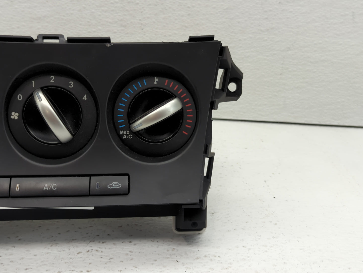 2012-2013 Mazda 3 Climate Control Module Temperature AC/Heater Replacement P/N:BGV5 Fits Fits 2012 2013 OEM Used Auto Parts 