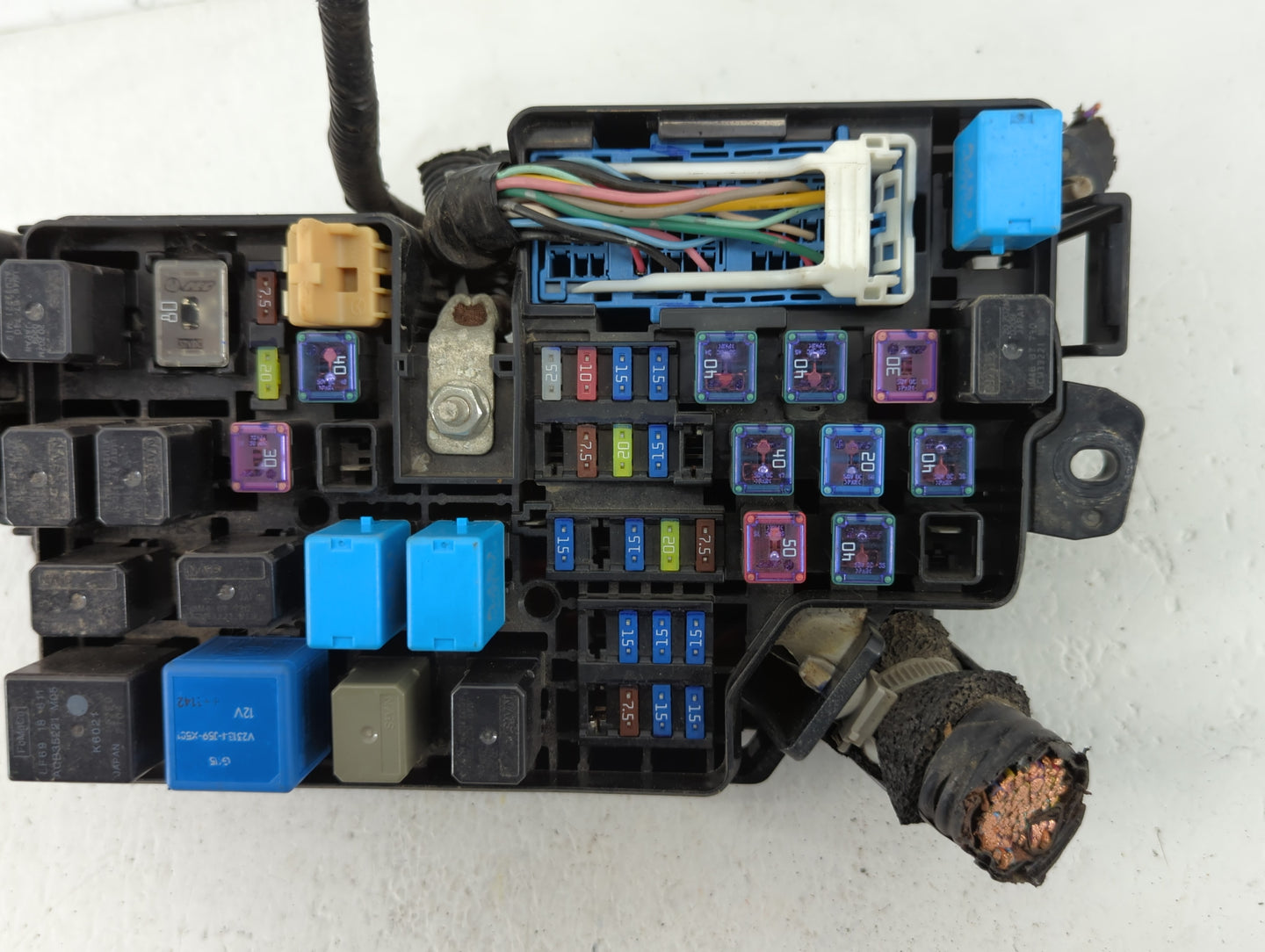 2013 Mazda 3 Fusebox Fuse Box Panel Relay Module P/N:BFD2-66761 Fits OEM Used Auto Parts - Oemusedautoparts1.com