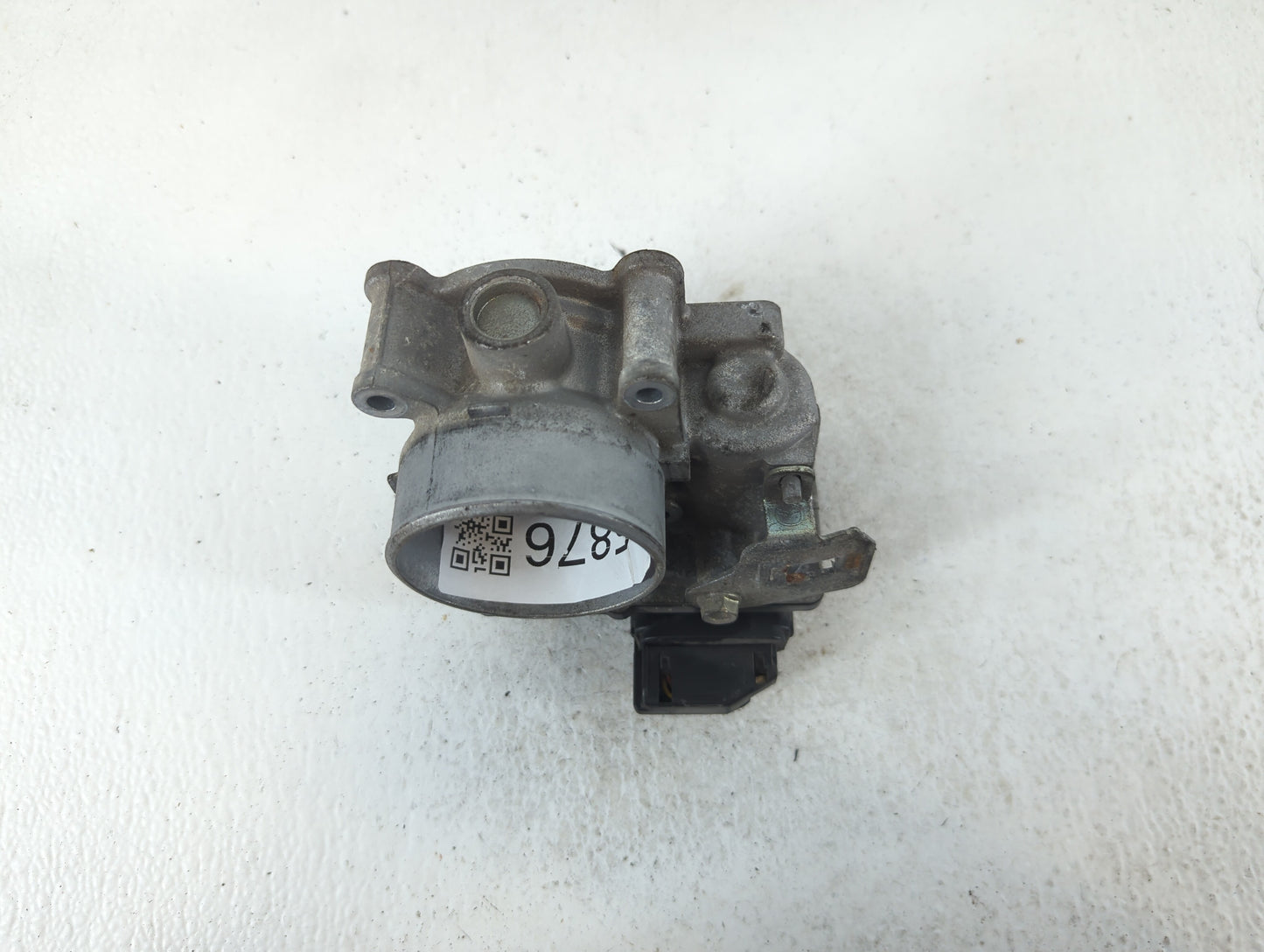 2012-2018 Mazda 3 Throttle Body P/N:C1669 4Q11 13 640 A Fits Fits 2012 2013 2014 2015 2016 2017 2018 OEM Used Auto Parts - O