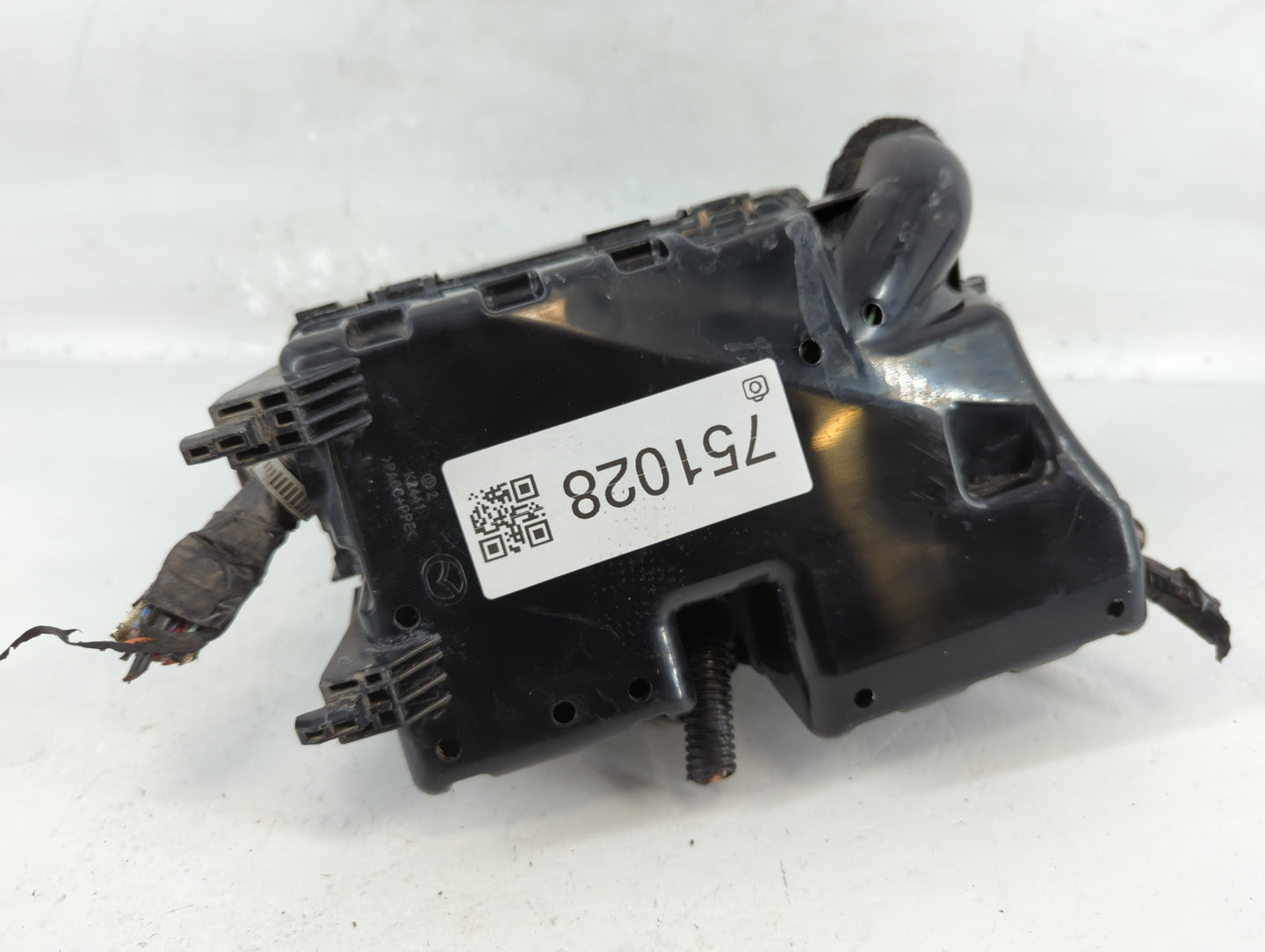 2013 Mazda 3 Fusebox Fuse Box Panel Relay Module P/N:BBM6-66761 Fits OEM Used Auto Parts - Oemusedautoparts1.com