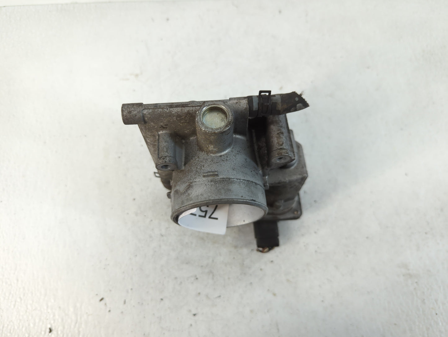 2006-2013 Mazda 3 Throttle Body P/N:125102091 L3R4 13 640 Fits Fits 2006 2007 2008 2009 2010 2011 2012 2013 OEM Used Auto Pa