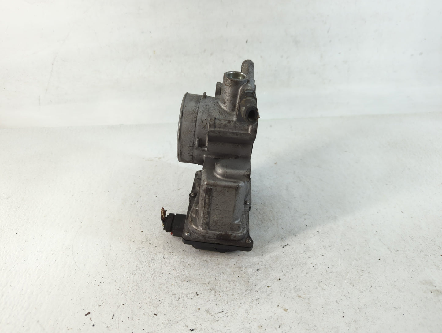 2006-2013 Mazda 3 Throttle Body P/N:125102091 L3R4 13 640 Fits Fits 2006 2007 2008 2009 2010 2011 2012 2013 OEM Used Auto Pa