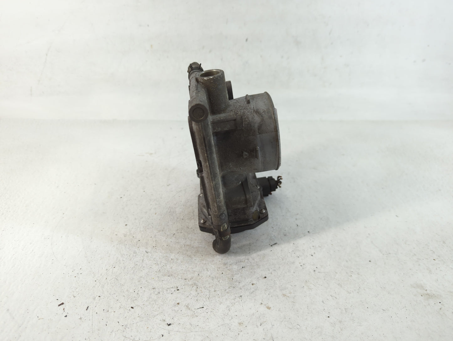 2006-2013 Mazda 3 Throttle Body P/N:125102091 L3R4 13 640 Fits Fits 2006 2007 2008 2009 2010 2011 2012 2013 OEM Used Auto Pa