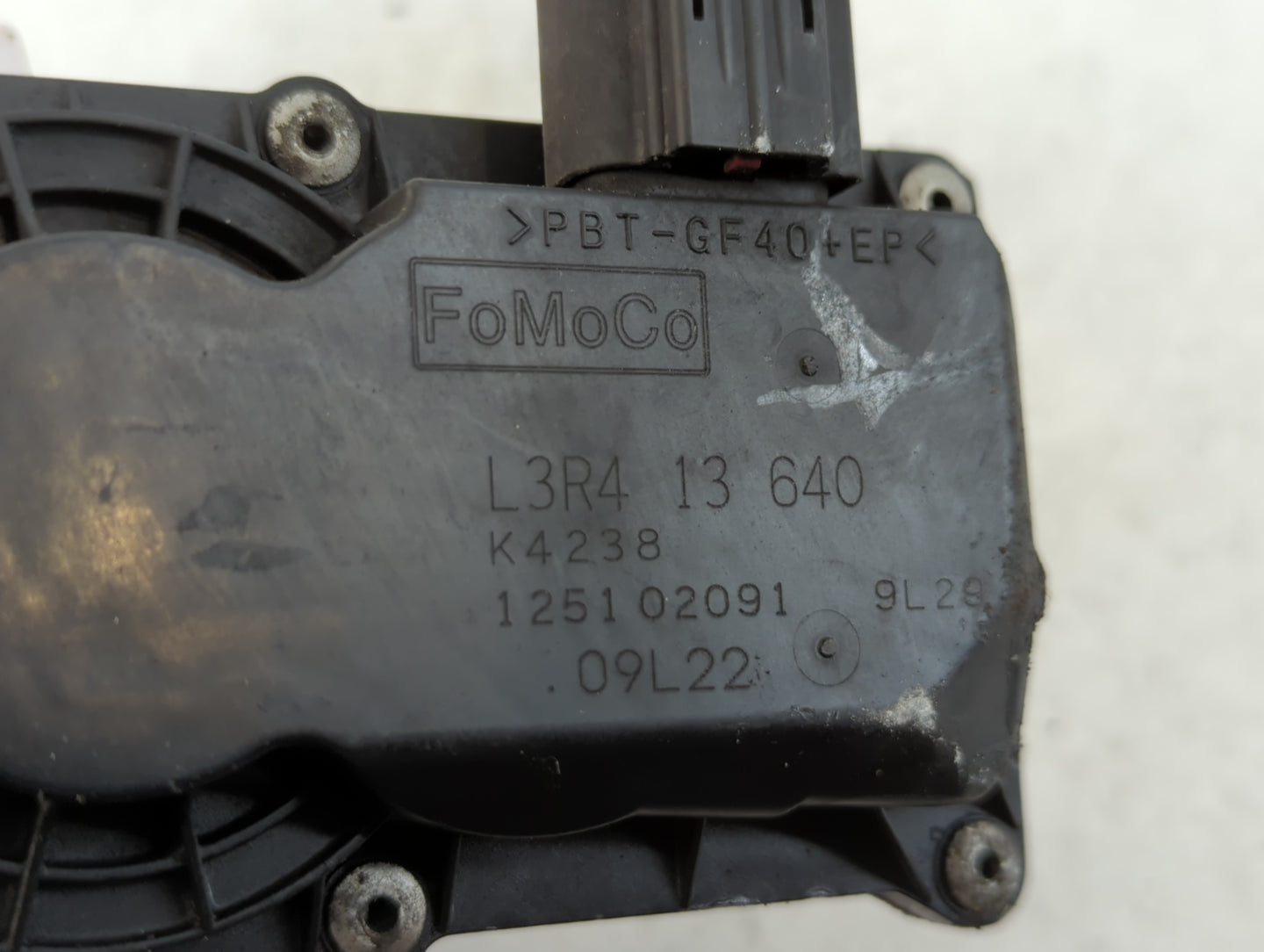 2006-2013 Mazda 3 Throttle Body P/N:125102091 L3R4 13 640 Fits Fits 2006 2007 2008 2009 2010 2011 2012 2013 OEM Used Auto Pa