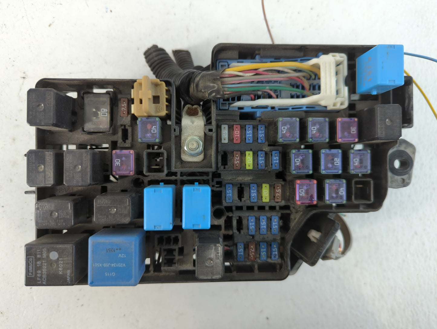 2013 Mazda 3 Fusebox Fuse Box Panel Relay Module P/N:BFD2-66761 Fits OEM Used Auto Parts - Oemusedautoparts1.com