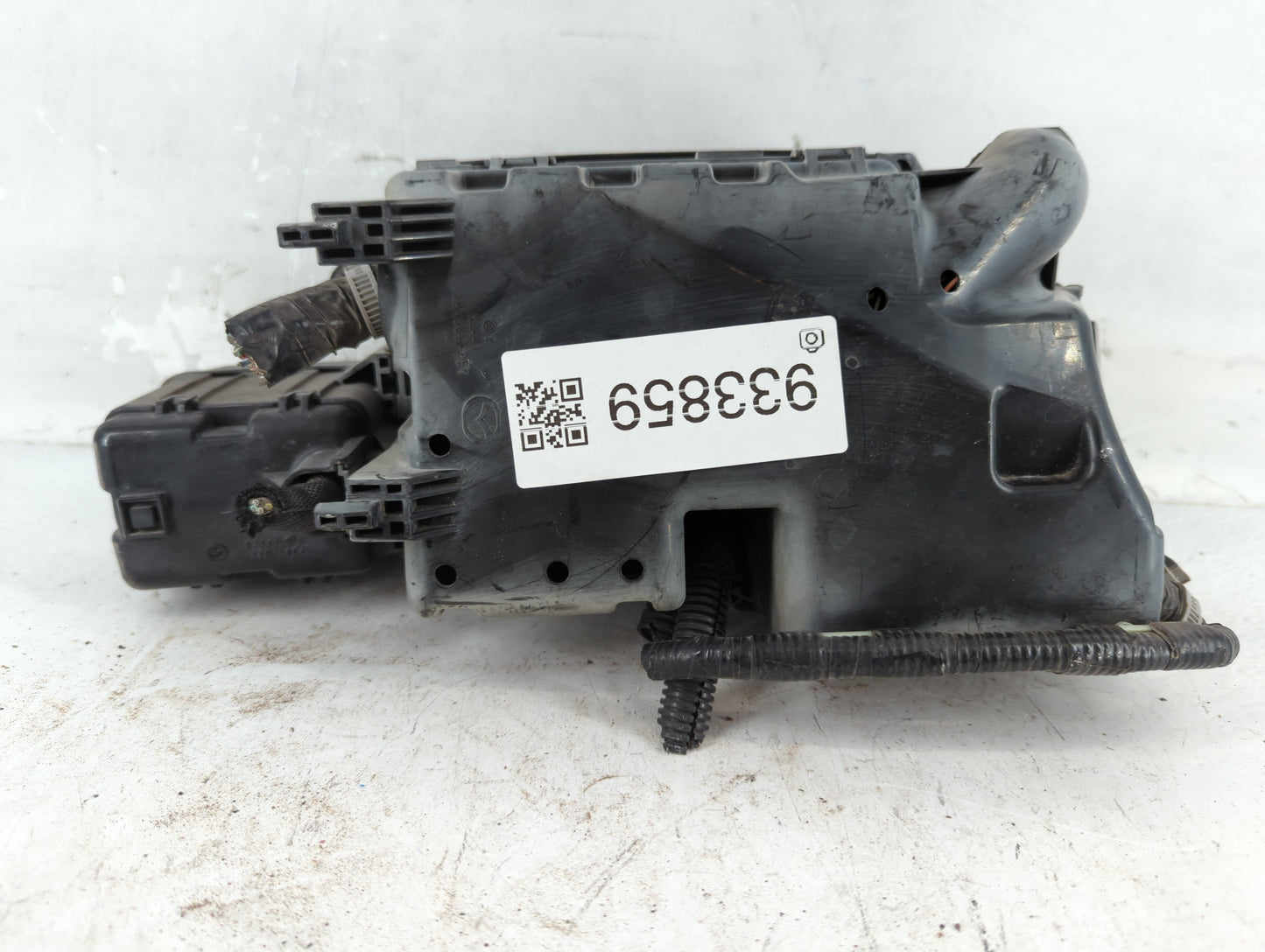 2013 Mazda 3 Fusebox Fuse Box Panel Relay Module P/N:BFD2 66761 Fits OEM Used Auto Parts - Oemusedautoparts1.com