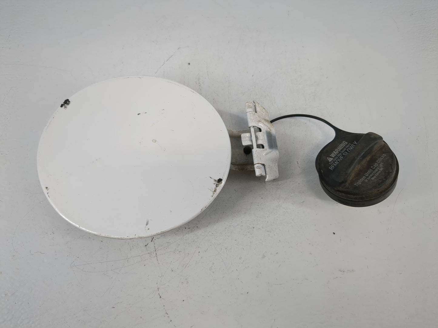 2013 Mazda 3 Fuel Tank Door Lid Gas Tank - Oemusedautoparts1.com